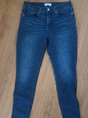 Levi denizen woman jeans